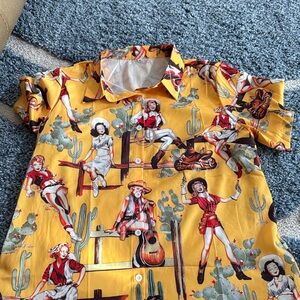 NWOT.. Women’s Yellow Western Pin-Up Print Button-Up Shirt